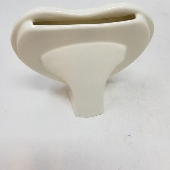 International Silver Company  Ceramic Cream Heart Shaped Photo Picture Frame - Picture 2 of 5